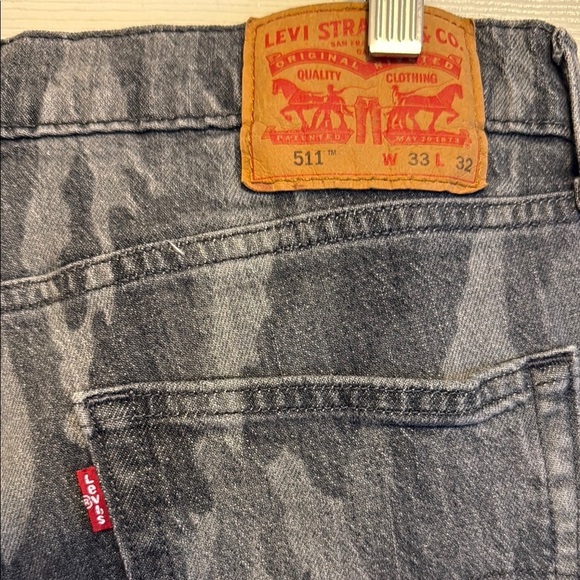 Levi's Men's 511 Gray Camouflage Jeans - Picture 5 of 6
